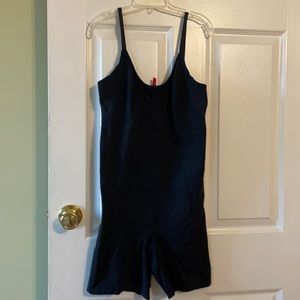 SPANX oncore XL black shape wear